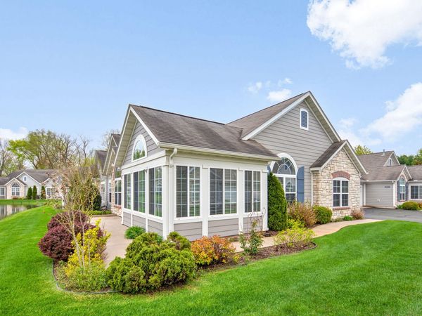 2853 Villa Lane, Benton Harbor, MI 49022