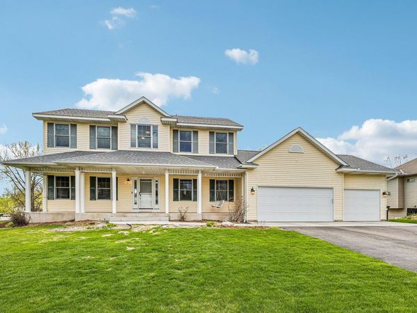2608 Sandterra Circle, White Bear Twp, MN 55110