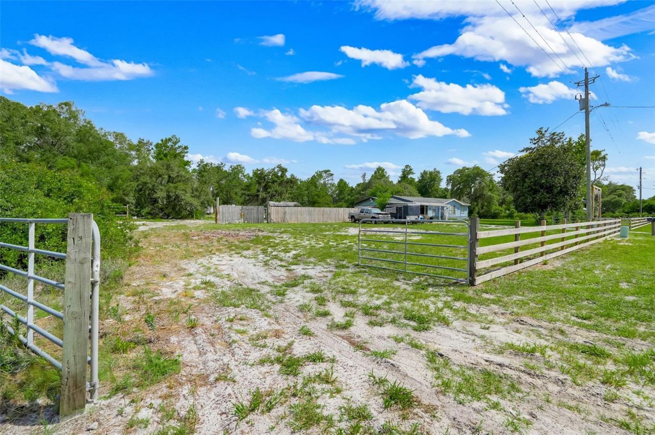 26106 Fishermans Road, Paisley, FL 32767 Photo