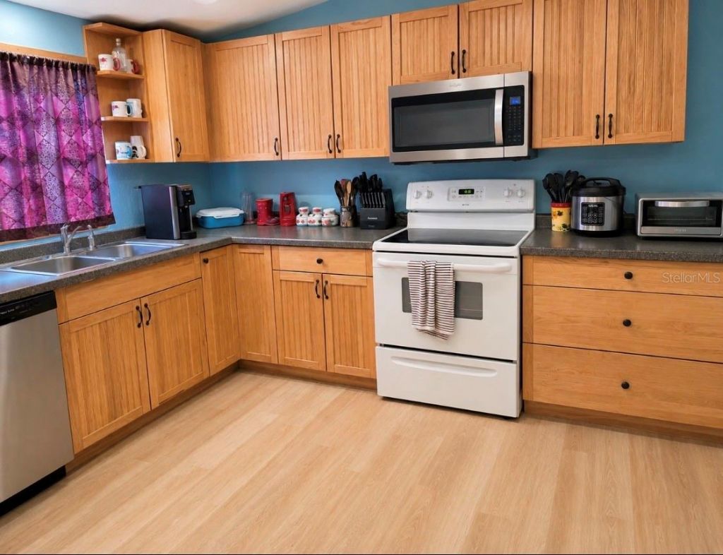 26106 Fishermans Road, Paisley, FL 32767 Photo