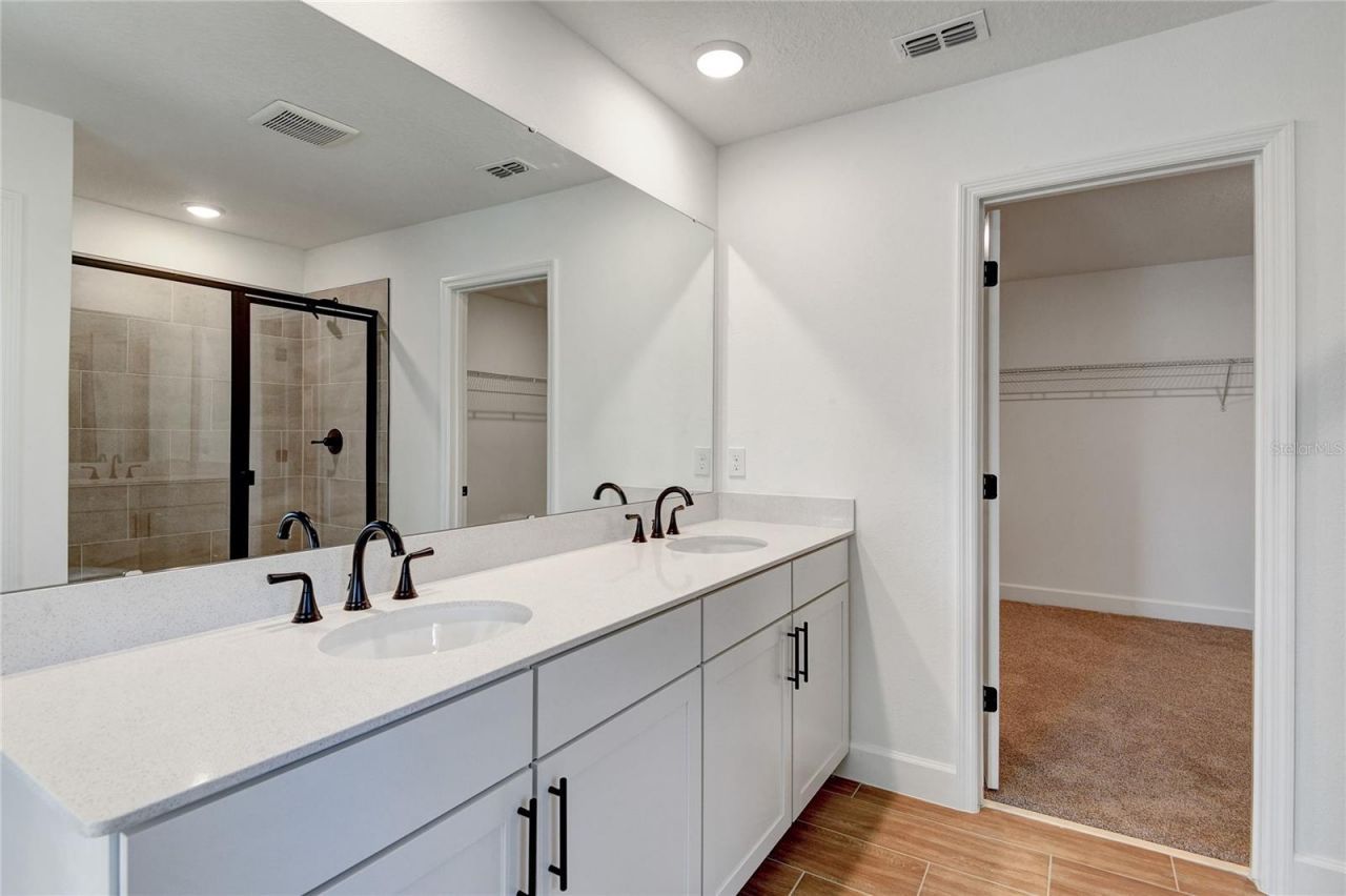 1010 Cloud Ridge Court , Mount Dora, FL 32757 Photo