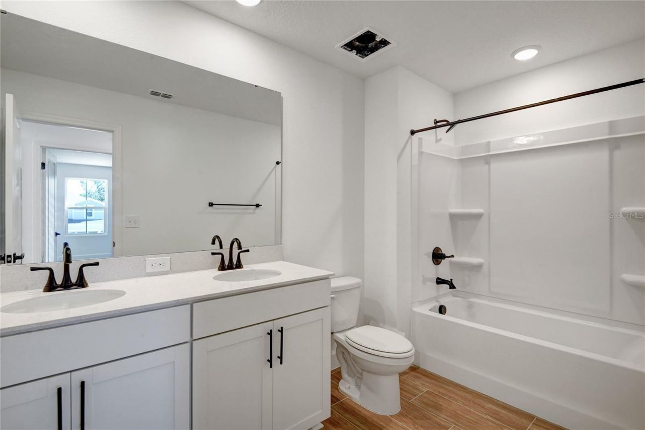 1010 Cloud Ridge Court , Mount Dora, FL 32757 Photo