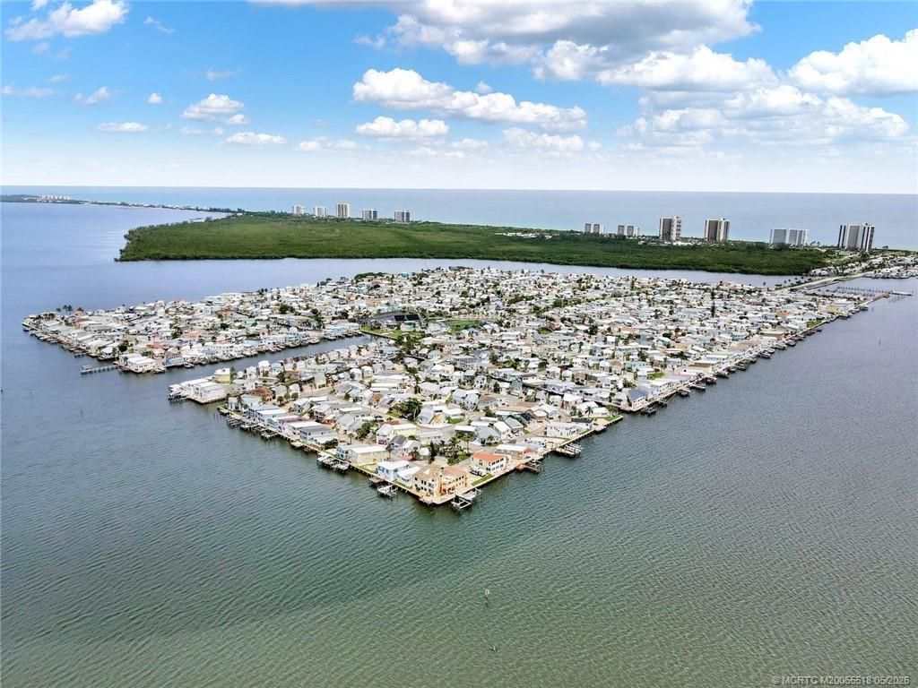 175 Nettles Boulevard, Jensen Beach, FL 34957 Photo