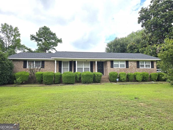1052 Fairlane Drive, Louisville, GA 30434