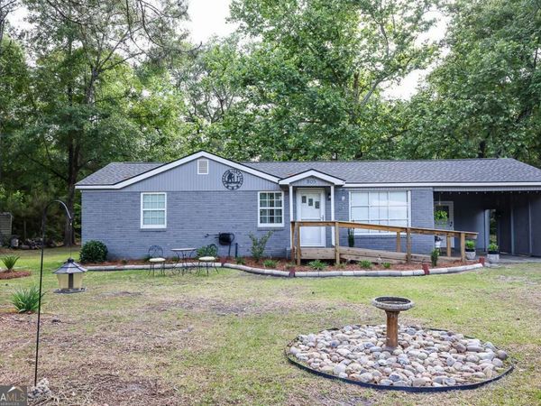 805 N Main Street, Pembroke, GA 31321