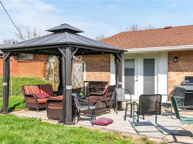7021 Bascombe Drive, Huber Heights, OH 45424 Photo 24