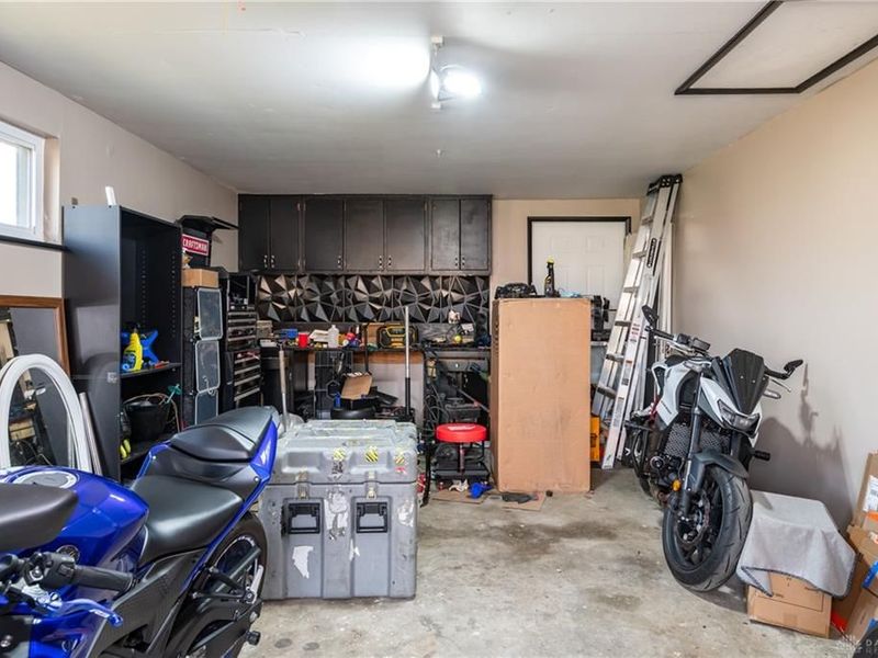 7021 Bascombe Drive, Huber Heights, OH 45424 Photo 9