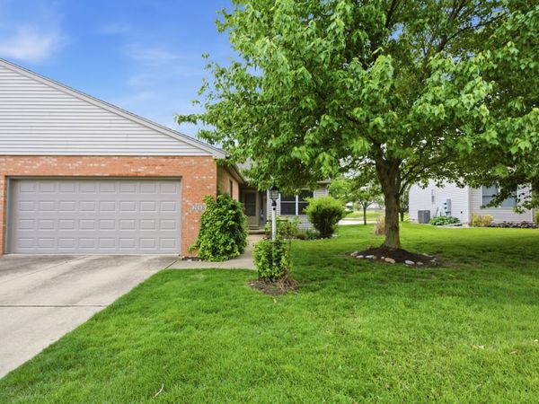 709 Sunflower Street, Unit B, Savoy, IL 61874