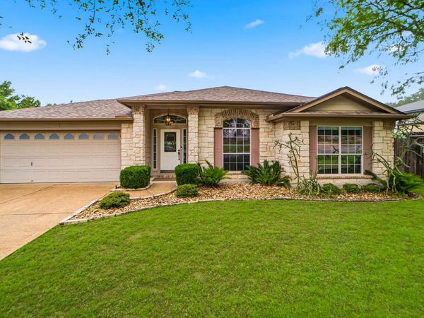 2602 Warren CV, Lago Vista, TX 78645