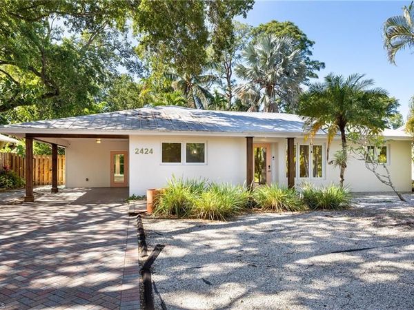 2424 Harbor RD , NAPLES, FL 34104