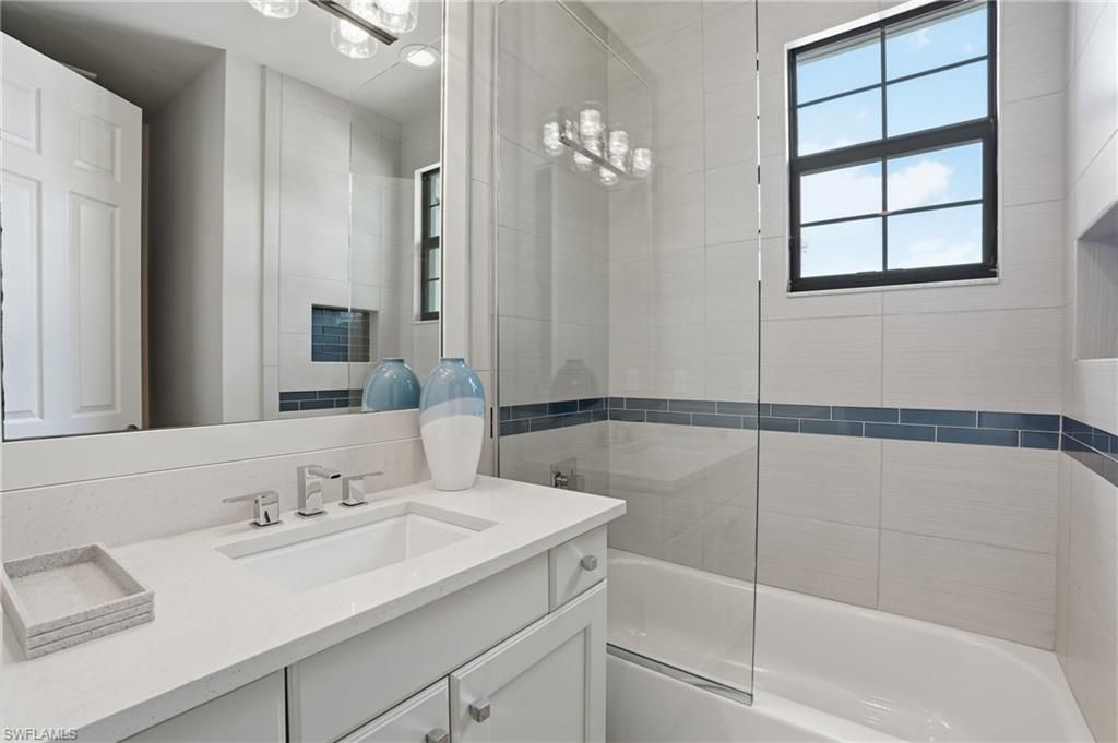 4220 Amelia Way, Naples, FL 34119 Photo