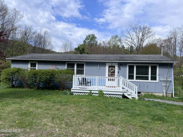 205 Deepkill Road, Troy, NY 12182