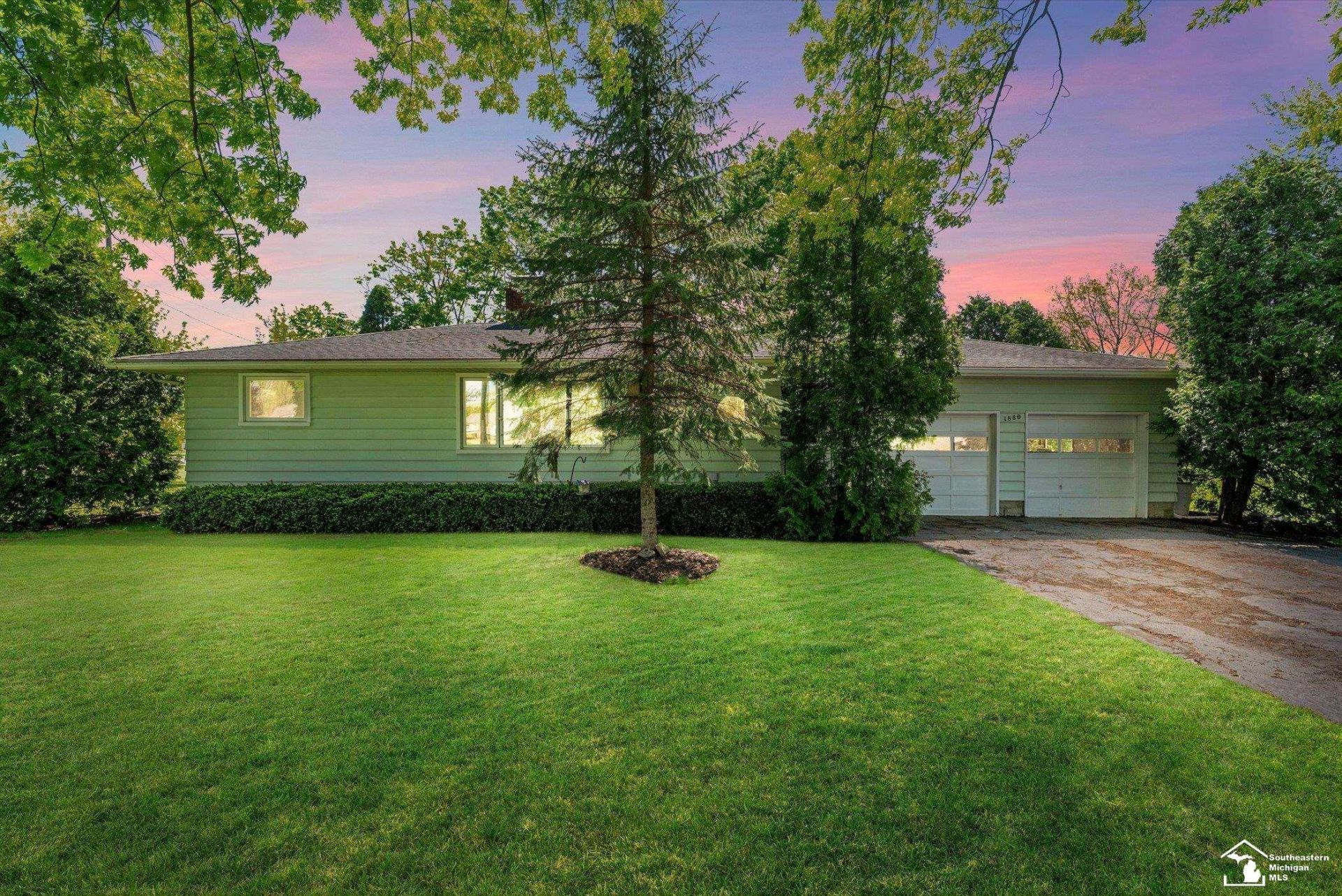 1880 Meadow Drive, Monroe, MI 48162 Main Photo