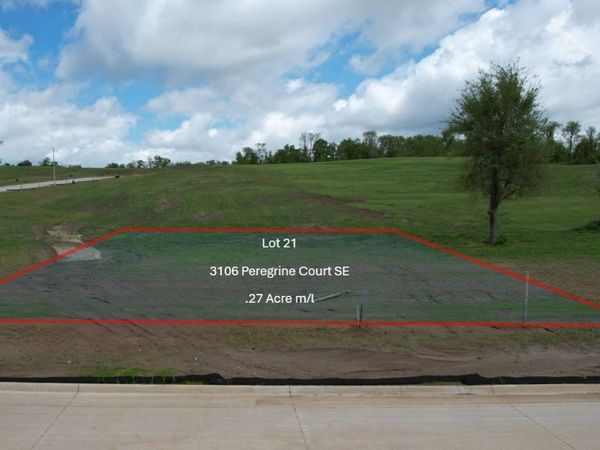 3106 Peregrine Court SE, Cedar Rapids, IA 52403