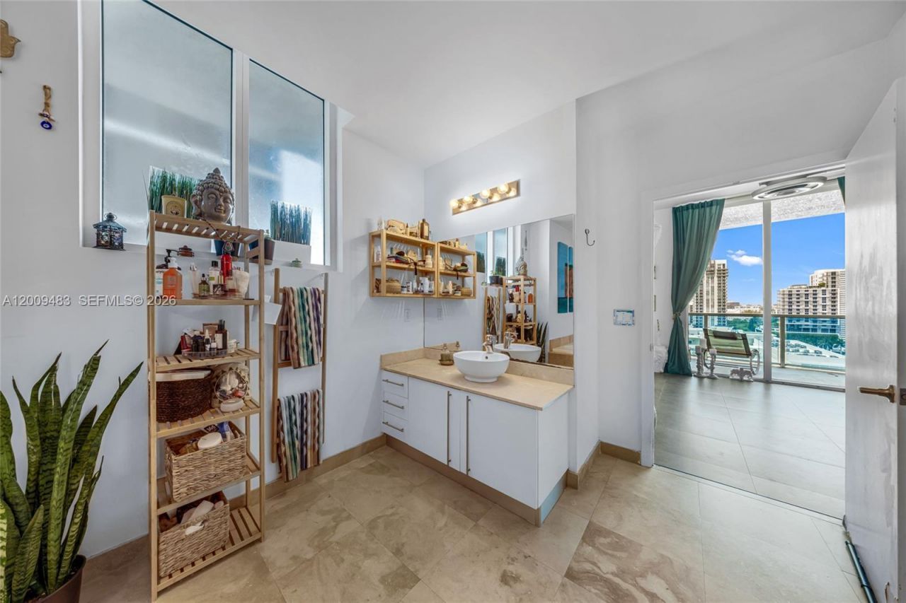 700 NE 25th St , Unit 1104, Miami, FL 33137 Photo