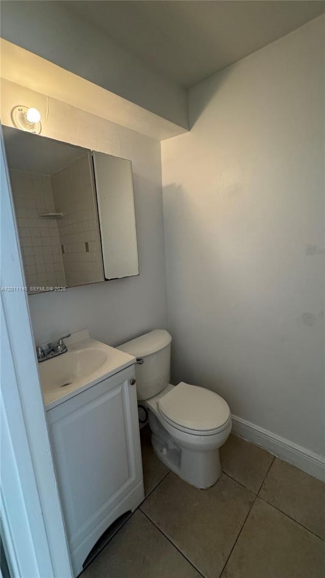 921 N 17th Ct, Unit 927, Hollywood, FL 33020 Photo
