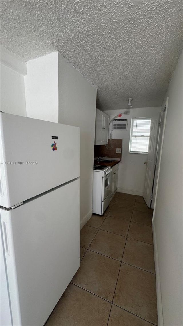 921 N 17th Ct, Unit 927, Hollywood, FL 33020 Photo