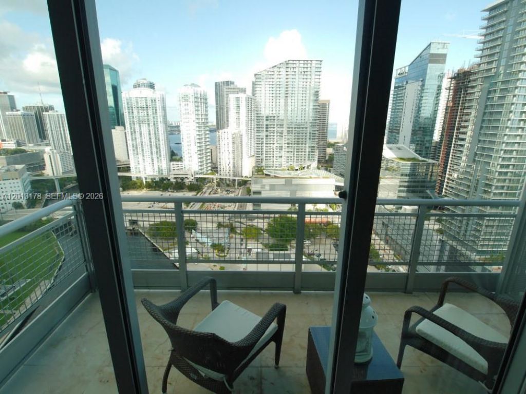 690 SW 1st Ct , Unit PHI04, Miami, FL 33130 Photo