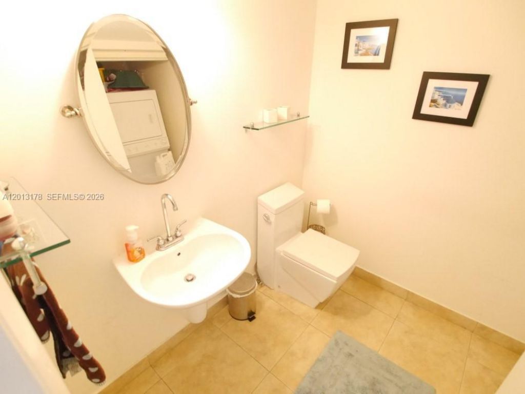 690 SW 1st Ct , Unit PHI04, Miami, FL 33130 Photo