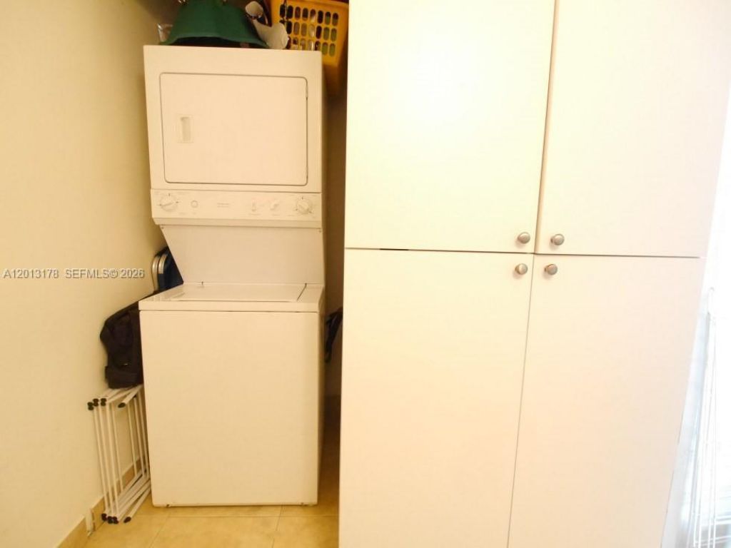 690 SW 1st Ct , Unit PHI04, Miami, FL 33130 Photo