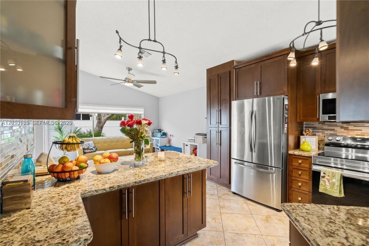 17851 NW 19th St, Unit 17851, Pembroke Pines, FL 33029 Photo