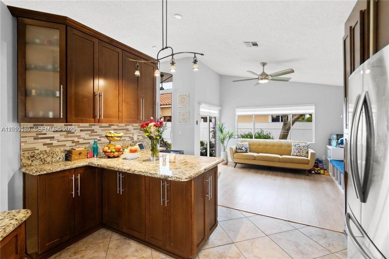 17851 NW 19th St, Unit 17851, Pembroke Pines, FL 33029 Photo