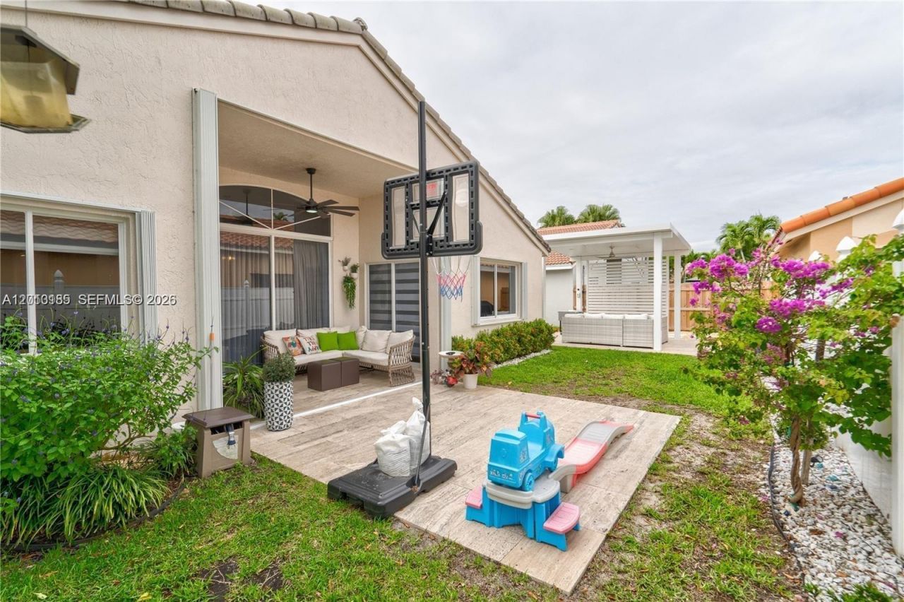 17851 NW 19th St, Unit 17851, Pembroke Pines, FL 33029 Photo
