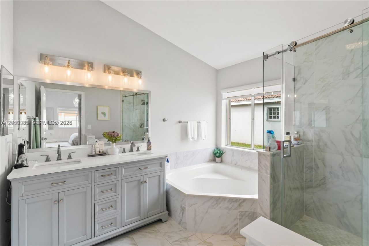 17851 NW 19th St, Unit 17851, Pembroke Pines, FL 33029 Photo