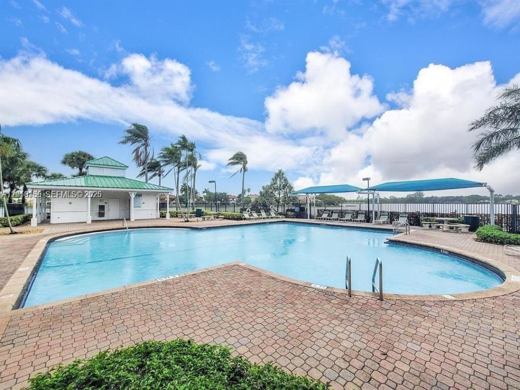 17851 NW 19th St, Unit 17851, Pembroke Pines, FL 33029 Photo