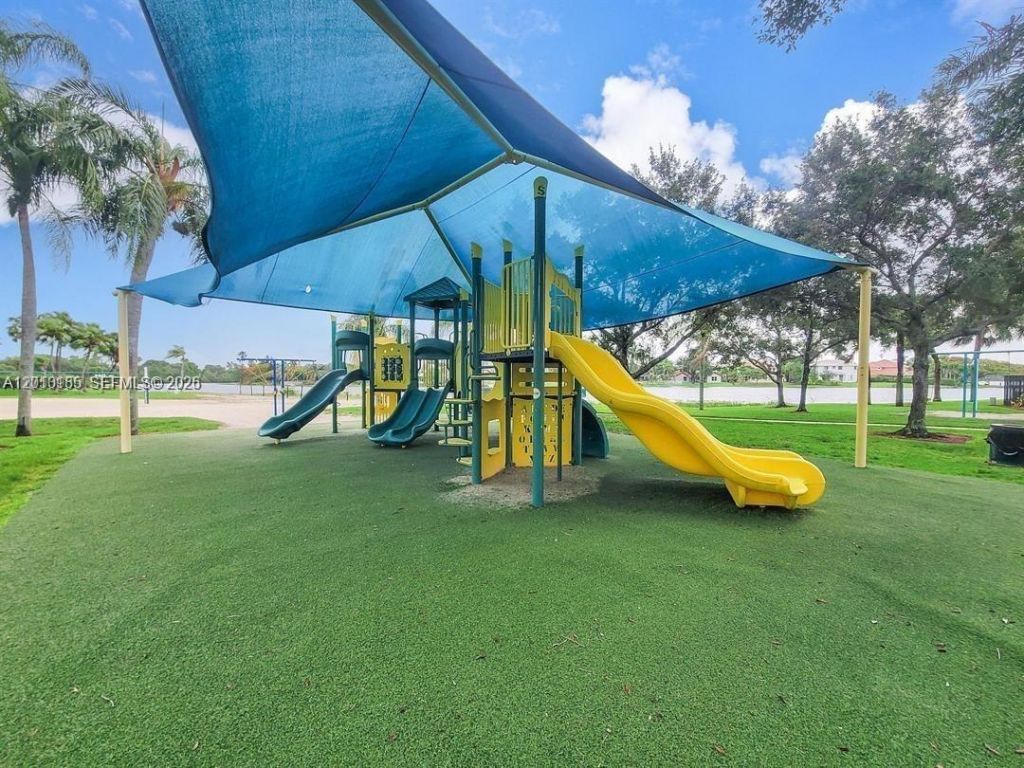 17851 NW 19th St, Unit 17851, Pembroke Pines, FL 33029 Photo