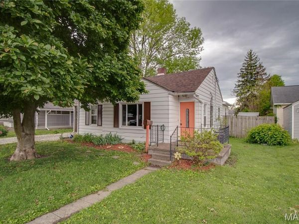 304 Harrison Street , Jerseyville, IL 62052