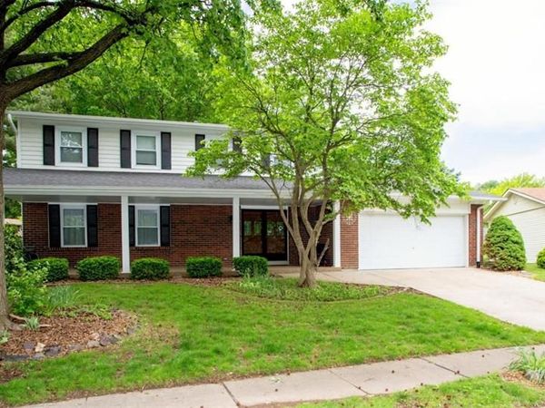 16 Gum Tree Place, St Charles, MO 63301