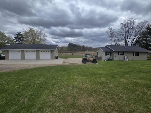 E6565 PROGRESS ROAD, Manawa, WI 54949