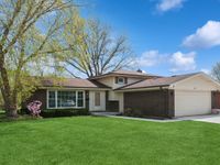 2007 N Spruce Terrace, Arlington Heights, IL 60004 primary photo