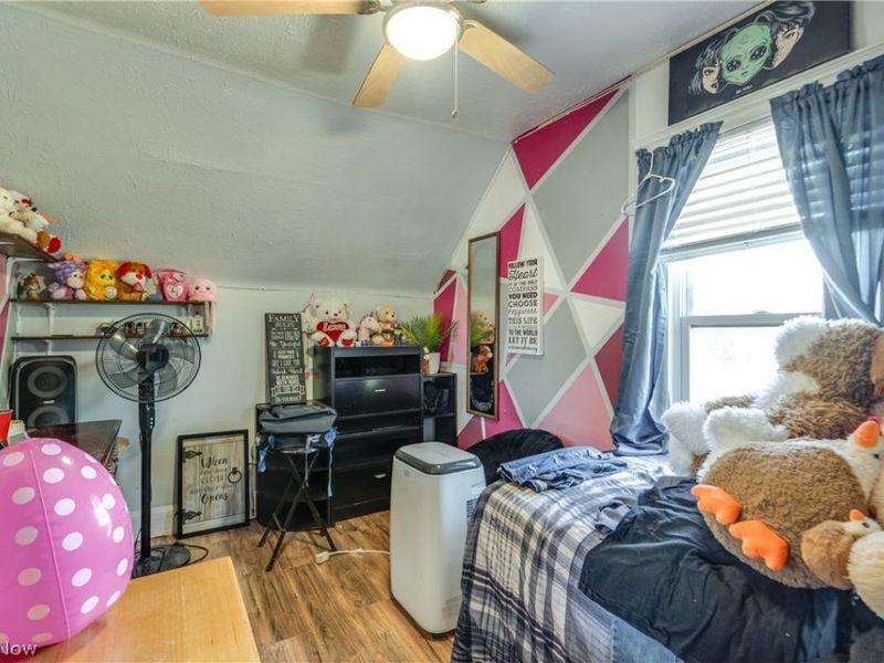 7800 Guthrie Avenue, Cleveland, OH 44102 Photo 19