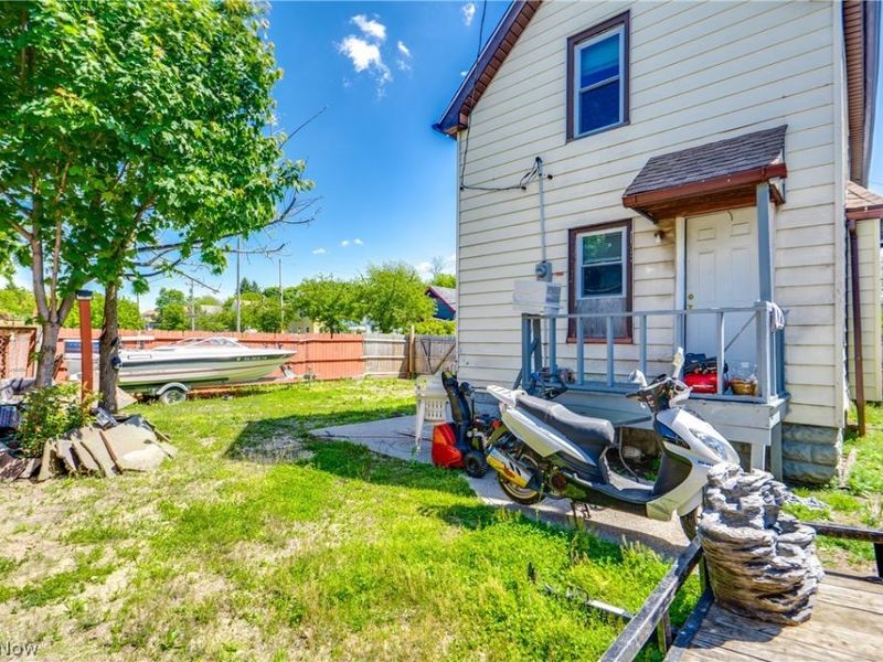 7800 Guthrie Avenue, Cleveland, OH 44102 Photo 27