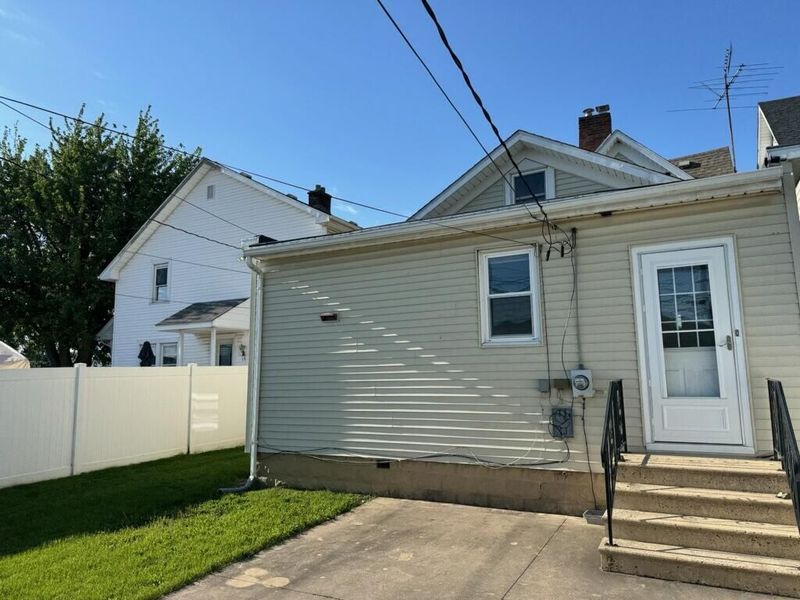 230 W Anthony Street, Celina, OH 45822 Photo 2