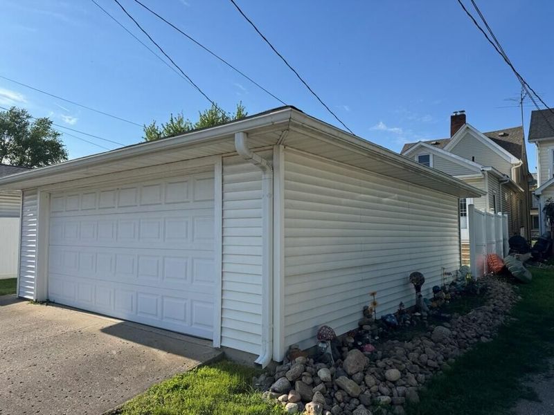 230 W Anthony Street, Celina, OH 45822 Photo 3