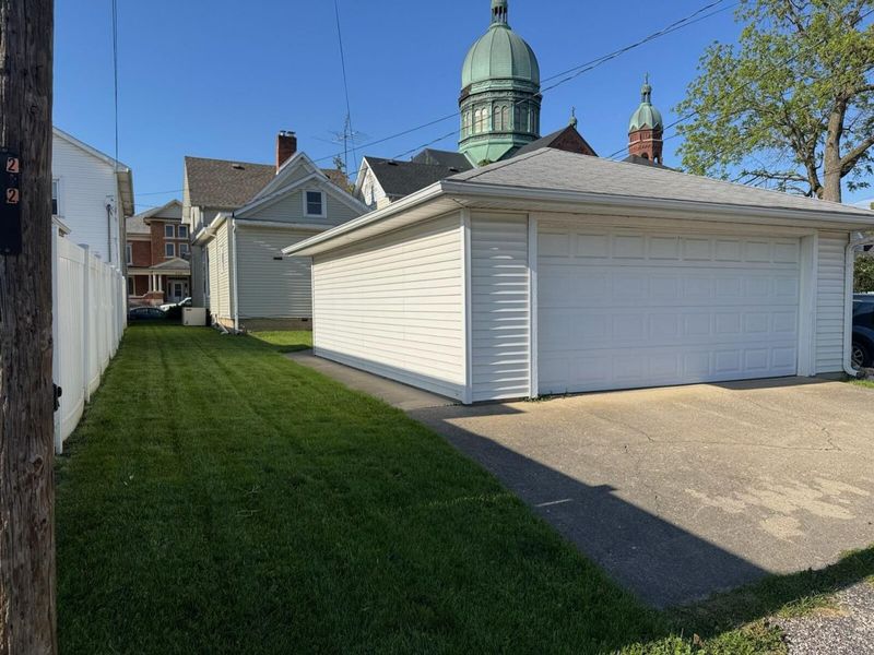 230 W Anthony Street, Celina, OH 45822 Photo 5