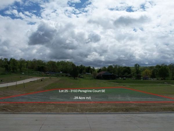3103 Peregrine Court SE, Cedar Rapids, IA 52403