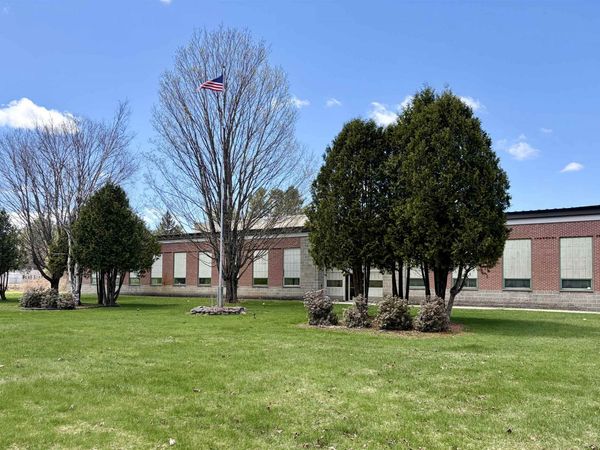 390 Highland Avenue, Littleton, NH 03561