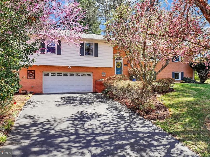 17641 Prince Edward Drive , Olney, MD 20832 Main Photo