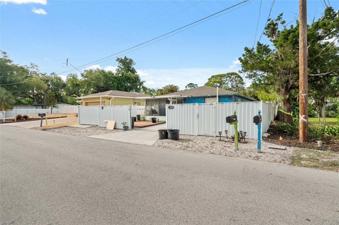 1289 42nd Street , Sarasota, FL 34234 Photo