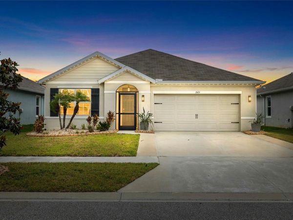 1523 GLEN GROVE LOOP , WESLEY CHAPEL, FL 33543