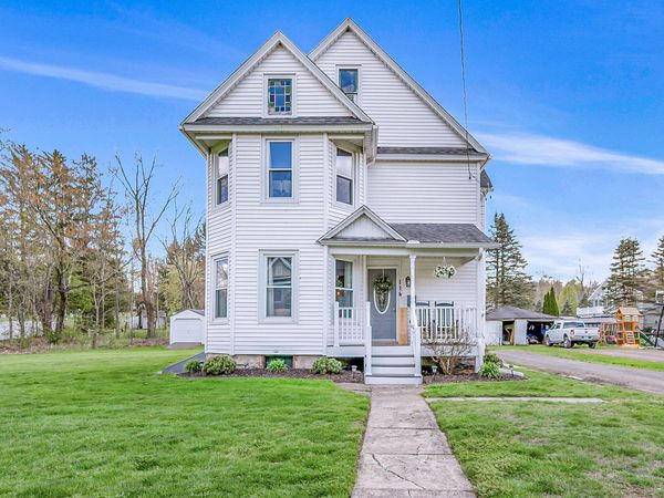 114 Cemetery Street, Jermyn, PA 18433