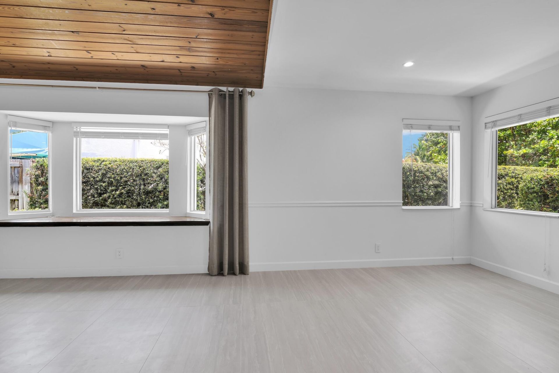 908 NE 8th Avenue, Delray Beach, FL 33483 Photo