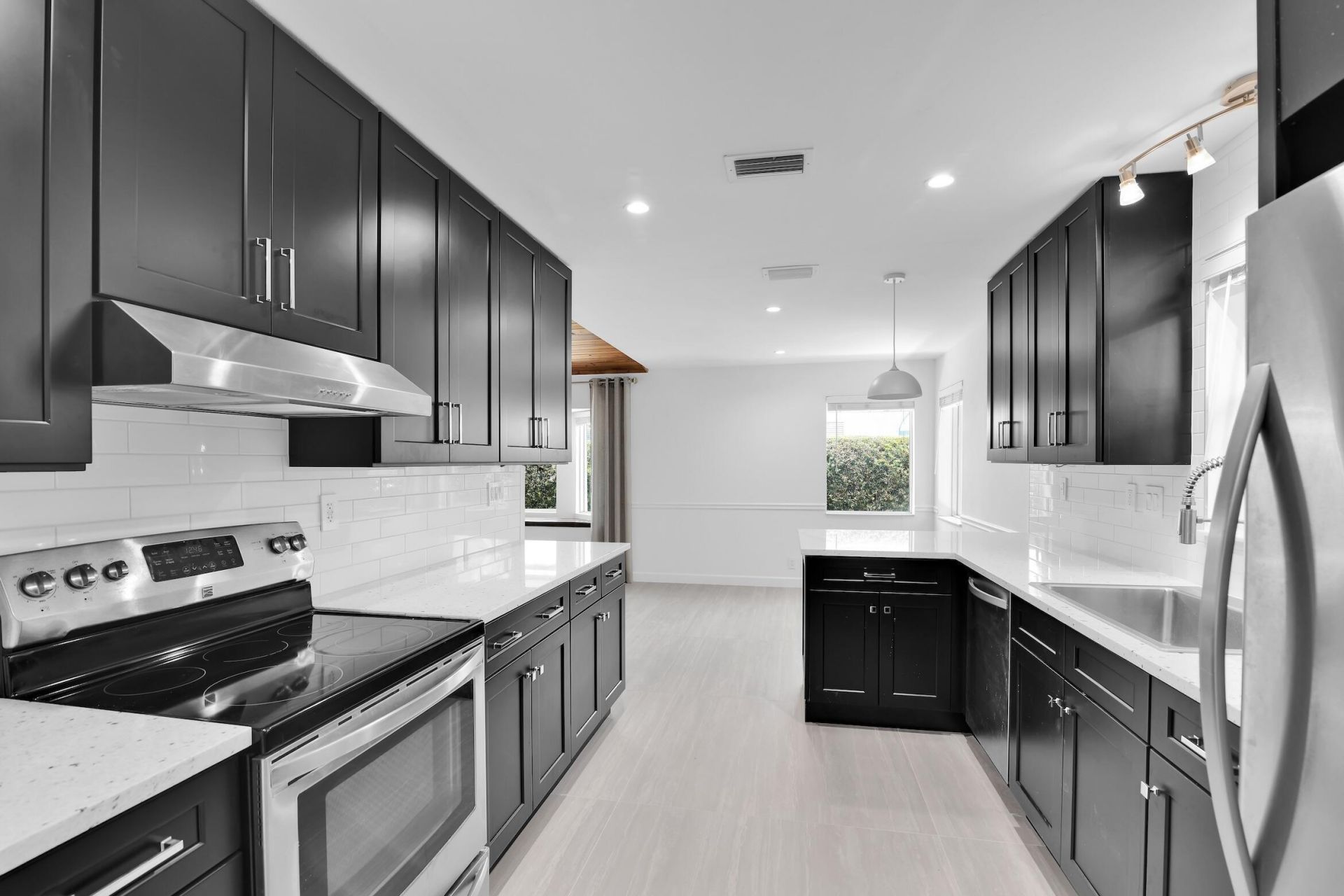 908 NE 8th Avenue, Delray Beach, FL 33483 Photo