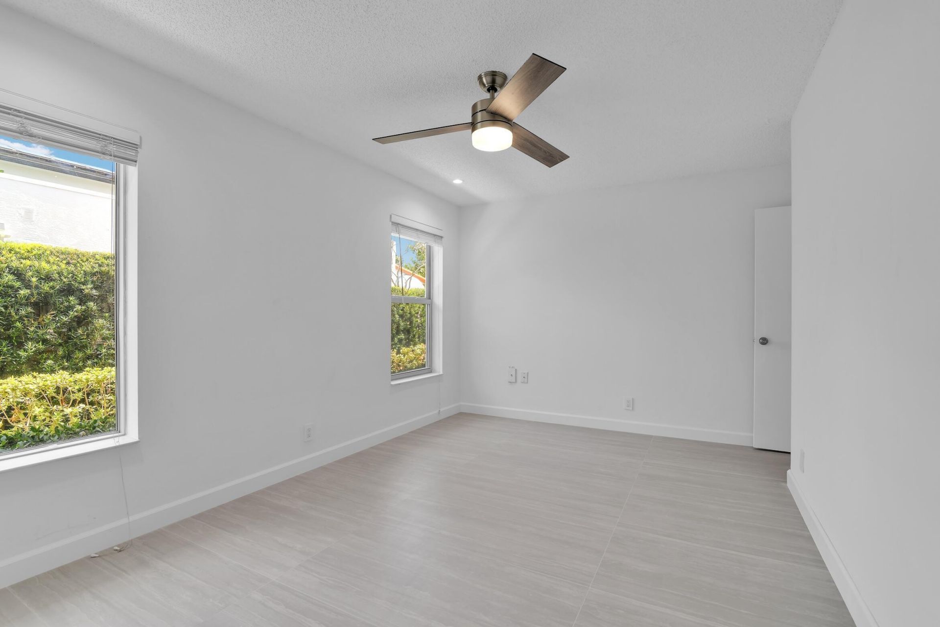 908 NE 8th Avenue, Delray Beach, FL 33483 Photo