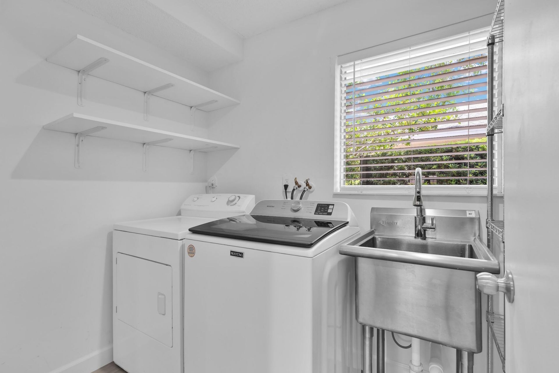 908 NE 8th Avenue, Delray Beach, FL 33483 Photo