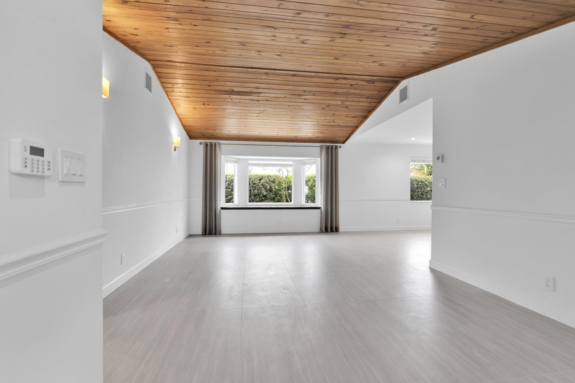 908 NE 8th Avenue, Delray Beach, FL 33483 Photo